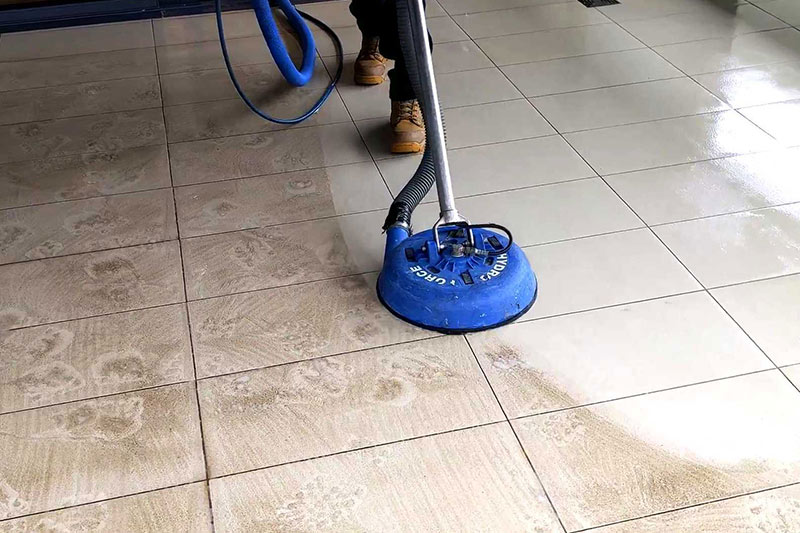 TILE & GROUT CLEANING